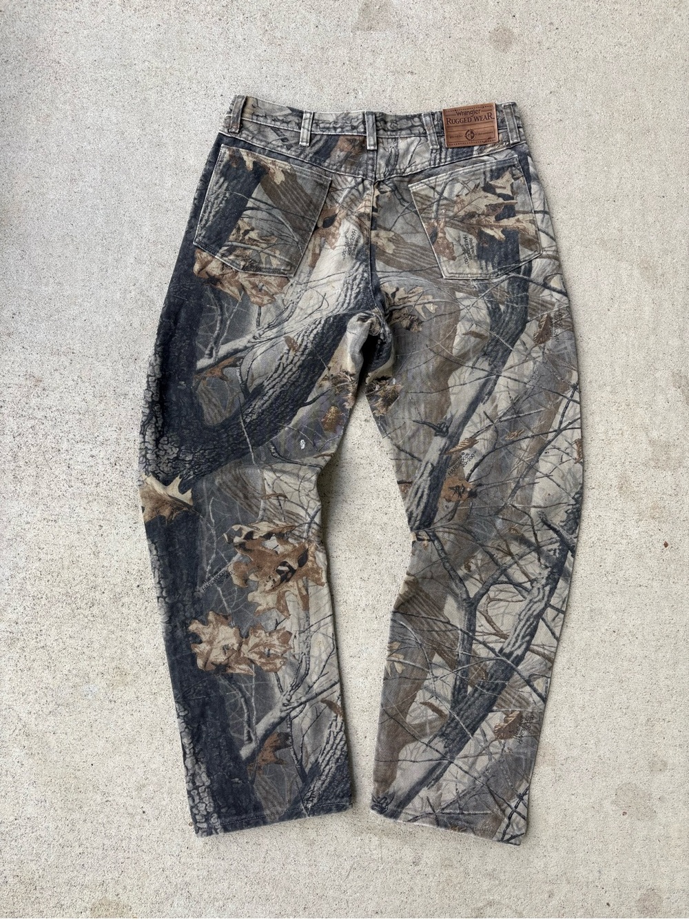 Vintage Wrangler Rugged Wear Realtree Hardwoods Camo Pants - 32x30 - Picture 2 of 6